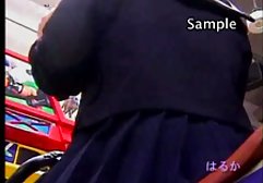 Симпотяжка медсестра получила двойной секс и получила сперму на ротик